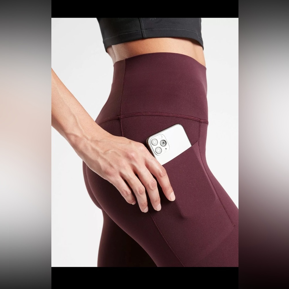 Athleta Salutation Stash Pocket II 7/8 Tight, Sz S